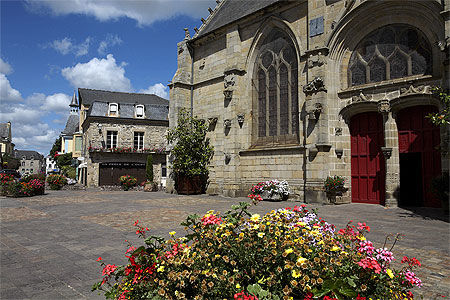 Eglise Saint-Gilles, place du Bouffay, Malestroit