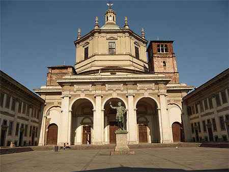 Basilique de San Lorenzo Maggiore Basilique de San Lorenzo Maggiore