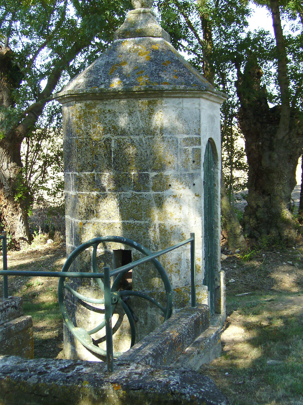 Fontaine de la benate 17400 france