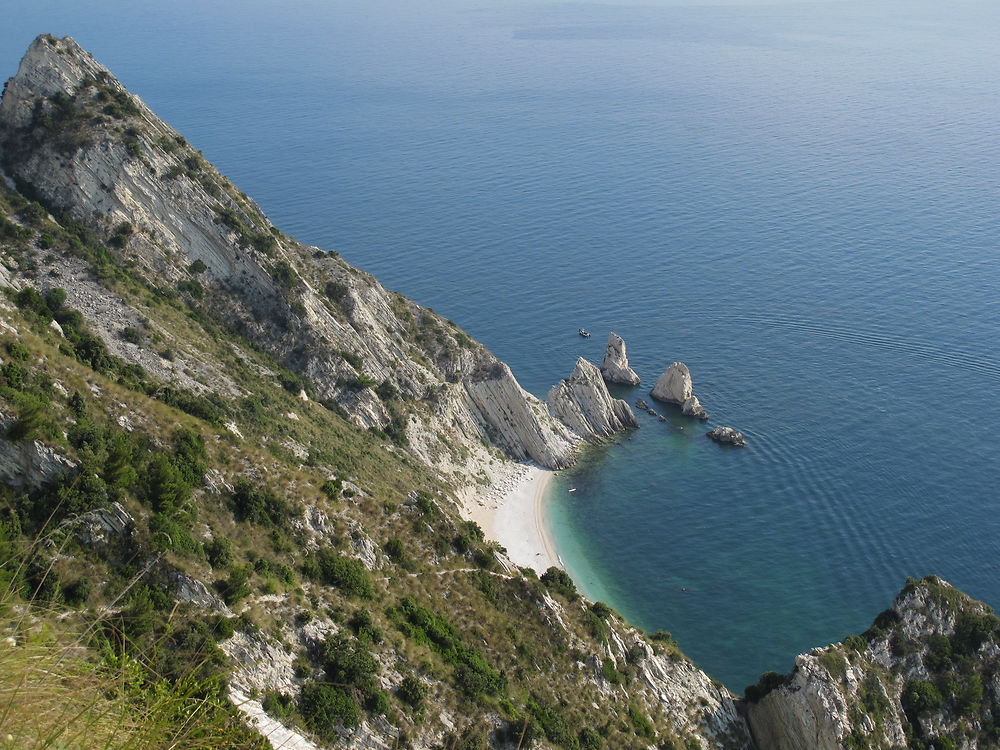 Plage des Deux Soeurs