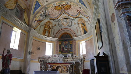 Nef de l'église de San-Nicolao