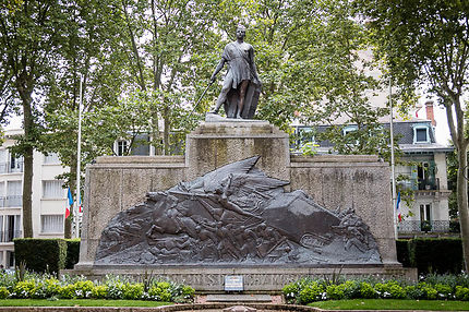 Vichy - Le Monuments au Morts de la guerre 14-18