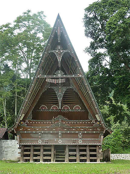 Maisons batak traditionnelles