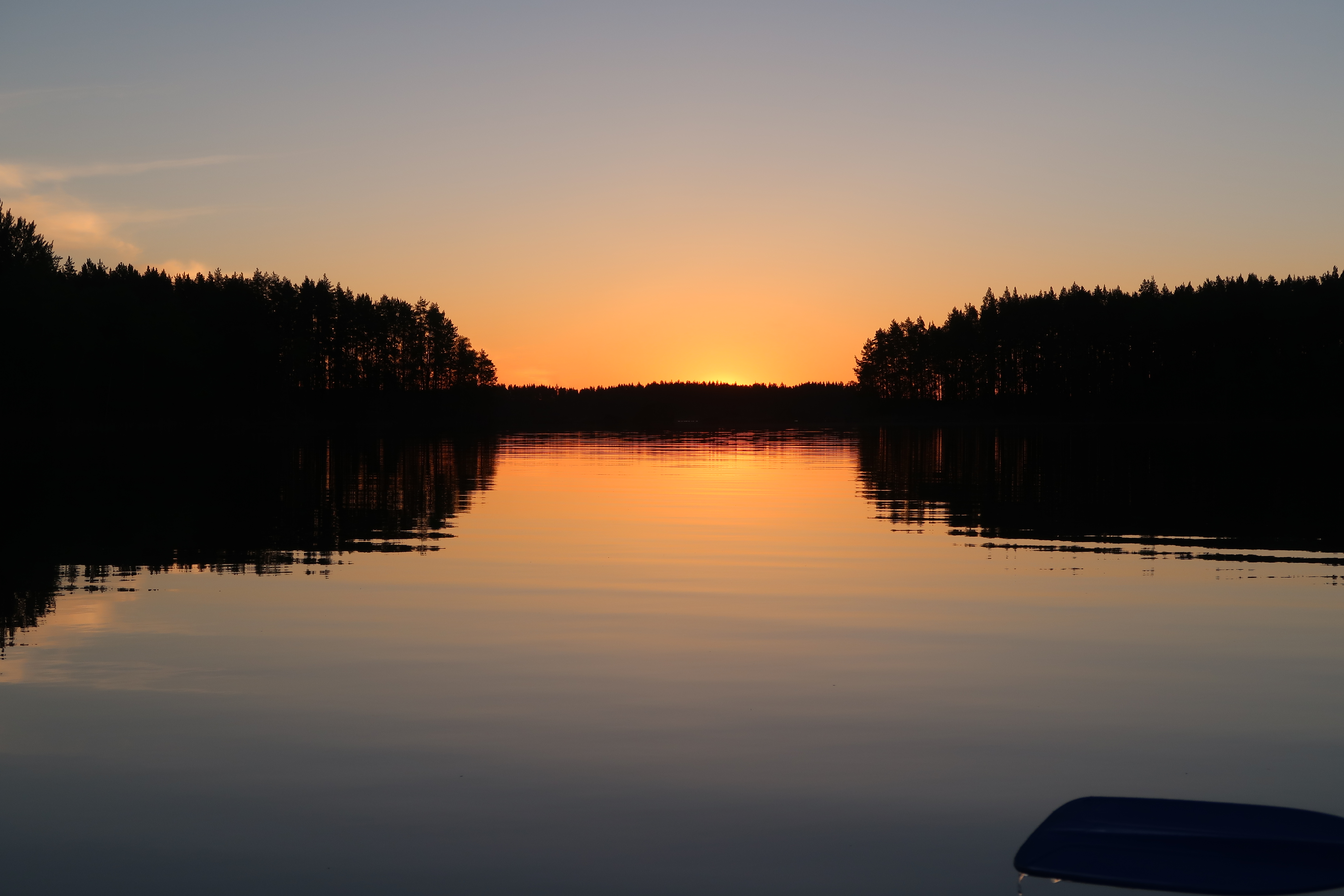 Levé de soleil sur le lac Saïmaa Levé de soleil sur le lac Saïmaa