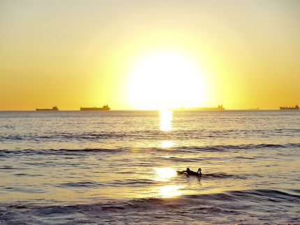 Éclats de soleil sur Sunset Beach