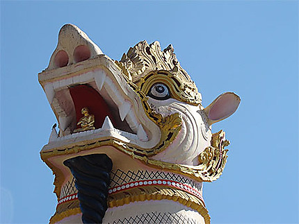 Lion gardien de la pagode Shwemawdaw
