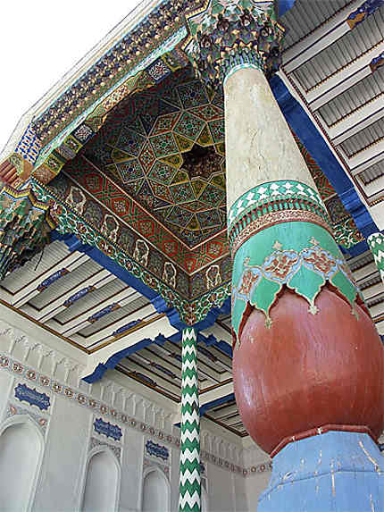 Samarcande : dans la mosquée Khodja Akrar