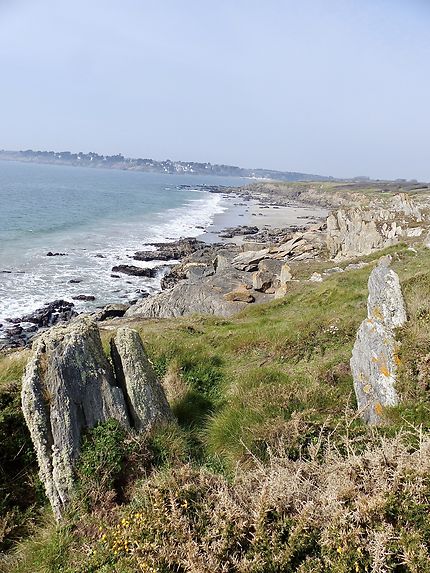 La plage grise