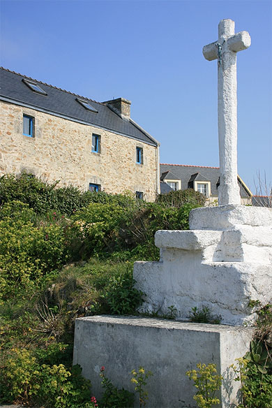 Une croix à Lampaul Une croix à Lampaul