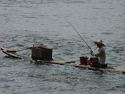 Pêcheur sur la Rivière Li