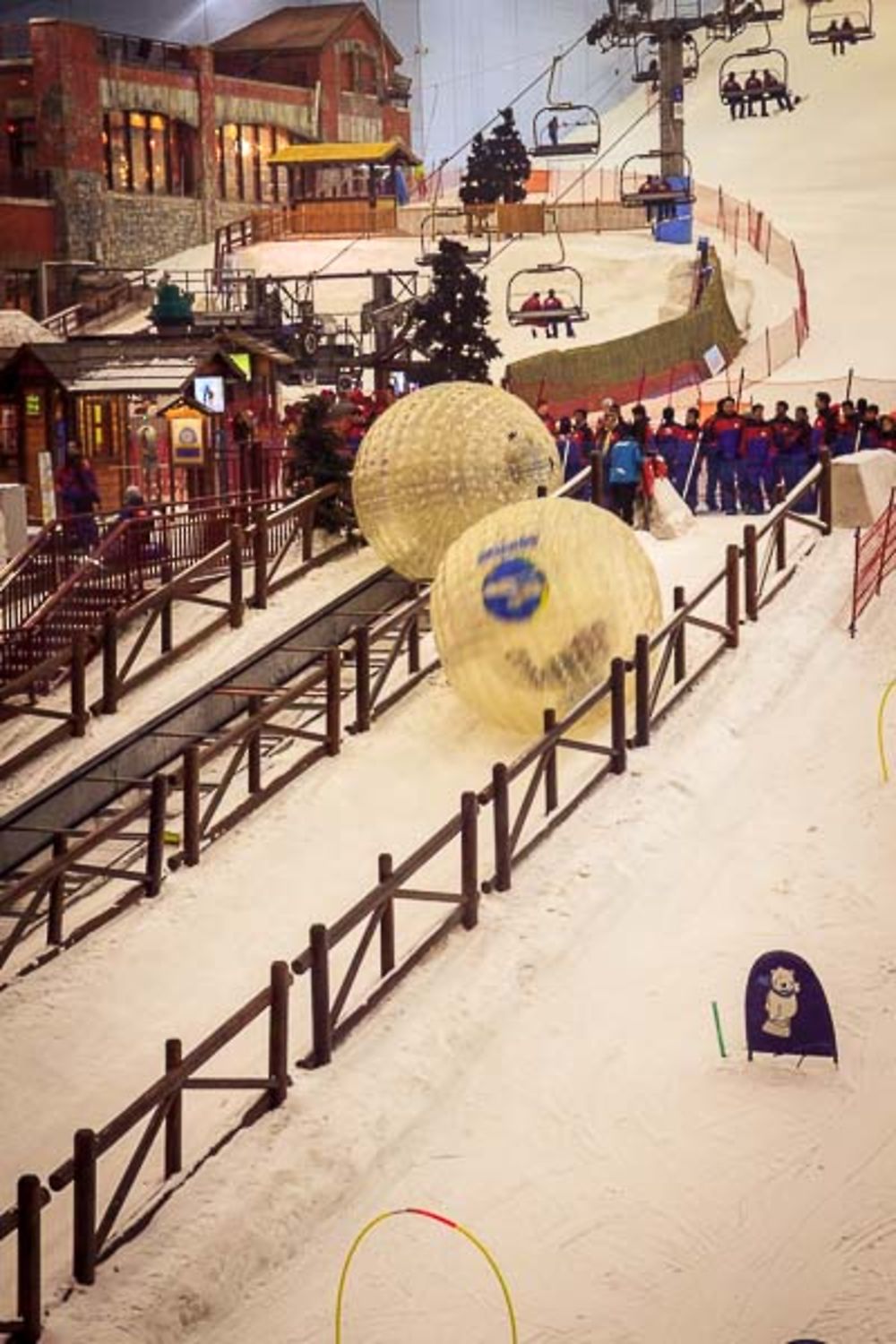 Descente dans une balle géante