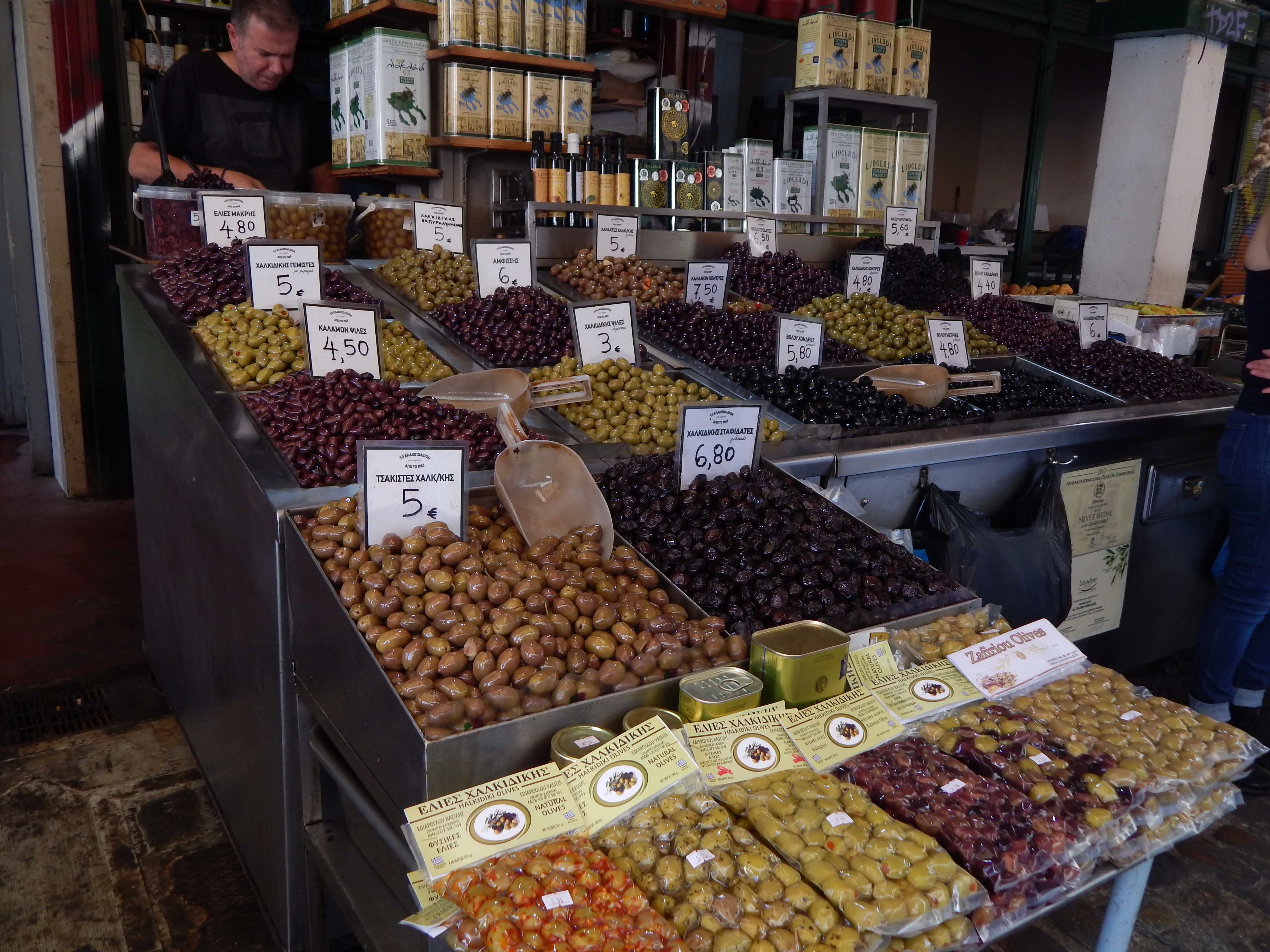 Olives au marché de Modiano Olives au marché de Modiano
