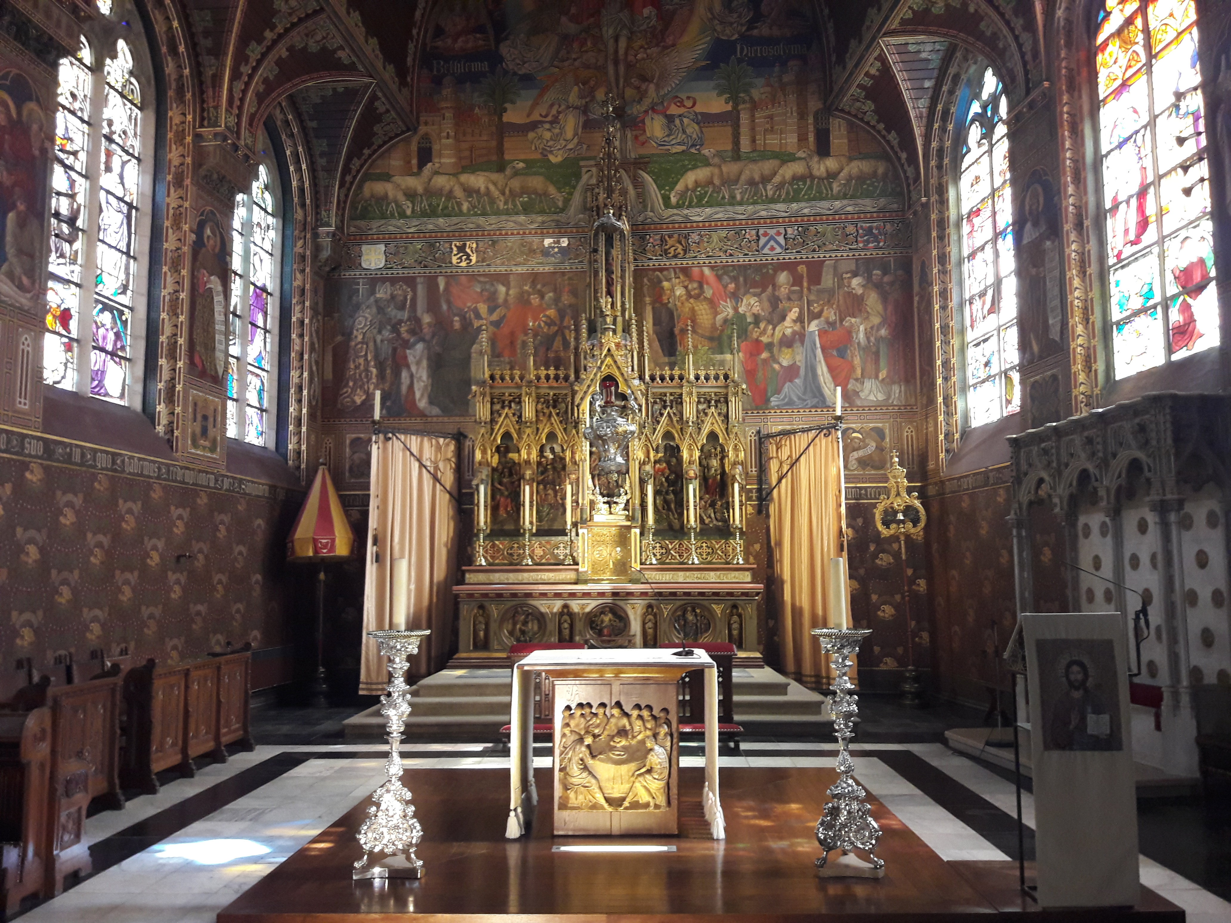 Basilique du Saint-Sang Basilique du Saint-Sang