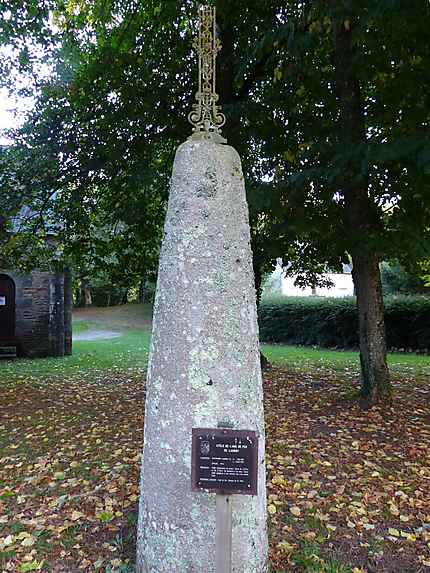 Menhir de Lanriot 