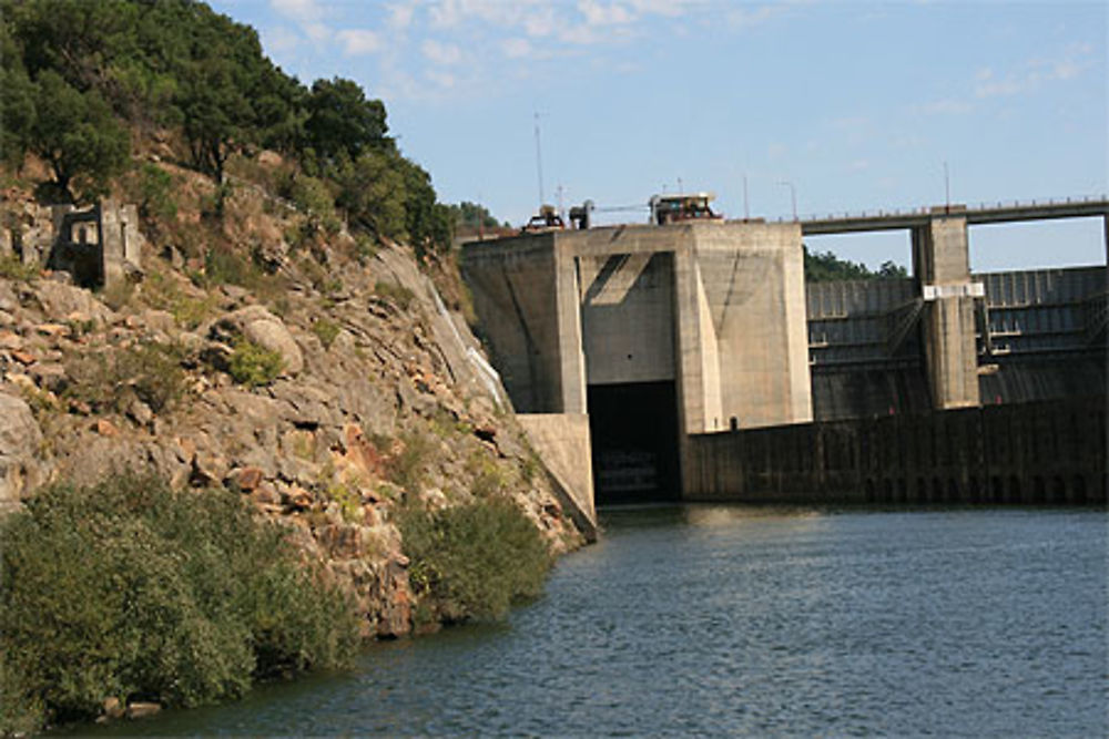 Barrage do Carrapatelo