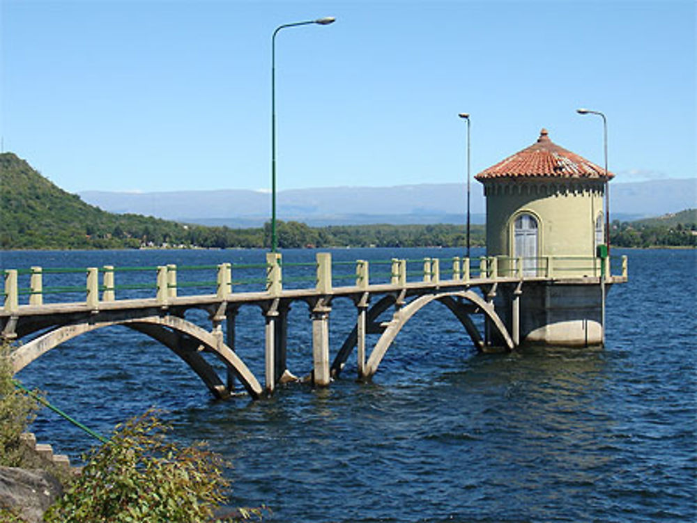 Un après-midi à Embalse