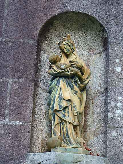 Vierge de Nore dame de Lanriot 