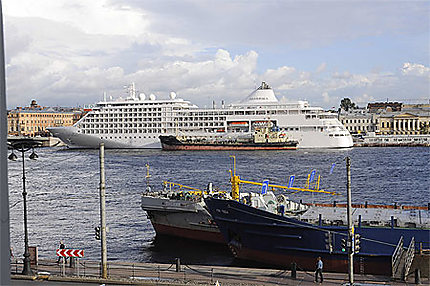 Port de Saint-Petersbourg