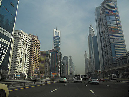 Sur la Sheikh Zayed Road