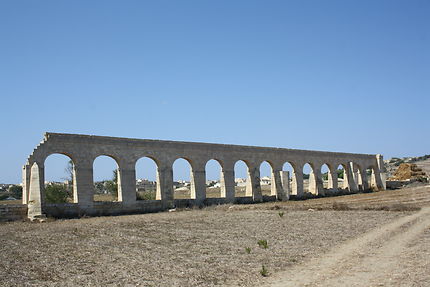 Aqueduc Manikata