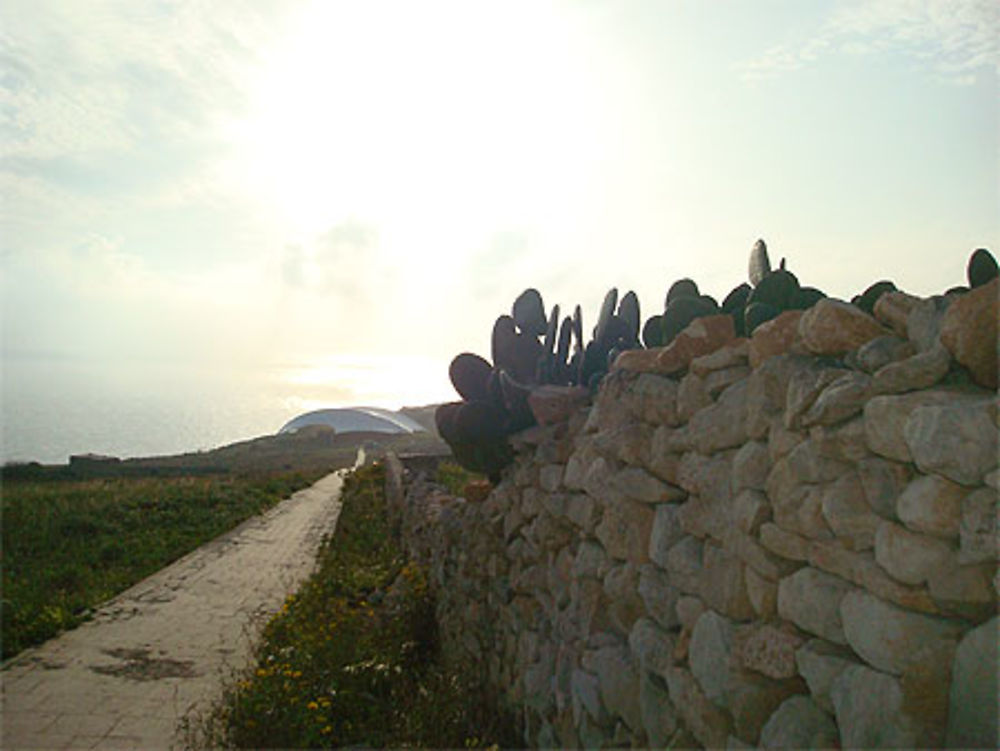 Coucher de soleil sur les temples d' Hagar Qim