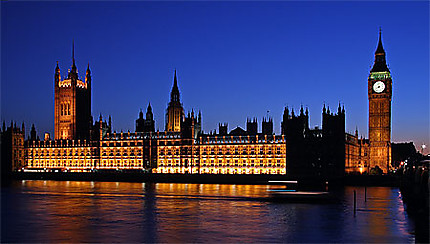 Houses of parliament by night