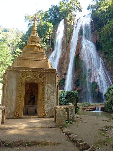 Les chutes d'Anisakan, près de Pyin U Lwin Les chutes d'Anisakan, près de Pyin U Lwin