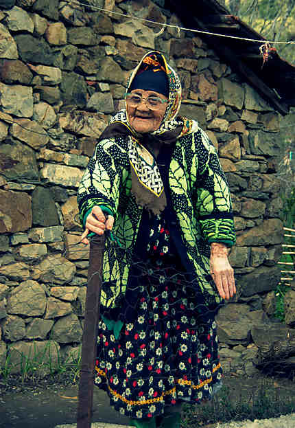 Ifri - Femme Kabyle