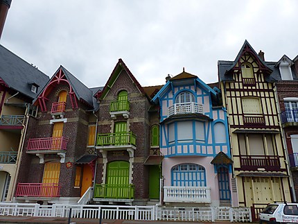 Maisons de toutes les couleurs 