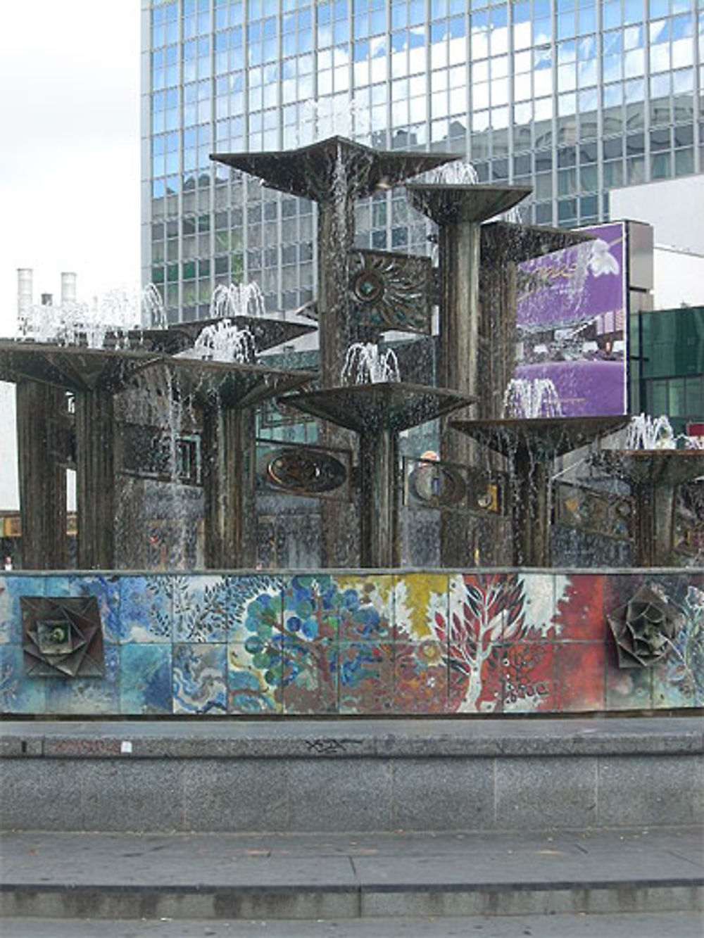 Fontaine de l'amitié entre les peuples