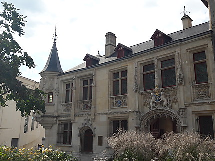 Hôtel de Bourgtheroulde