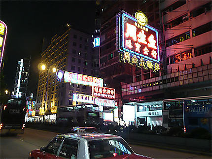 La nuit à Hong Kong 