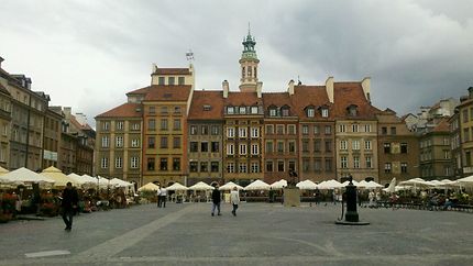 La Place du Marché de la Vieille Ville à Varsovie