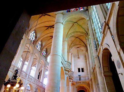Plafond et colonnes Église Saint-Etienne-du-Mont