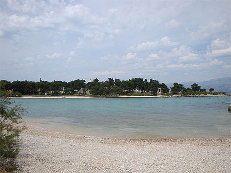 Plage sauvage sur l'île de Brac