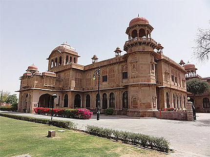 Lallgarh palace