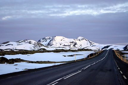 Islande, route du monde