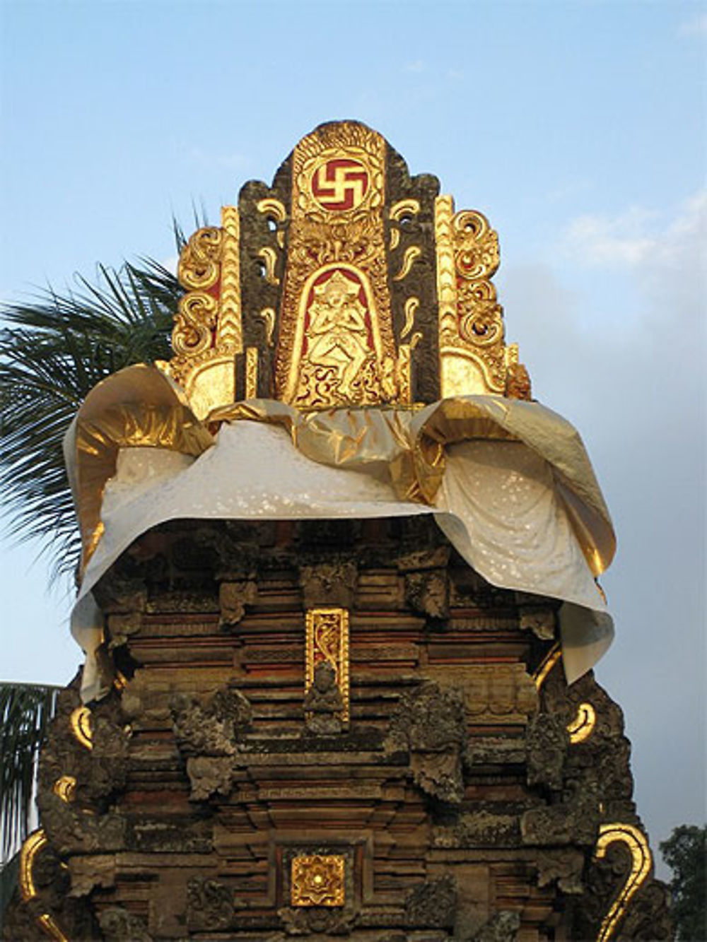 Au Temple Pura Taman Kemuda Saraswati