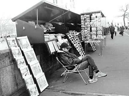 Le bouquiniste du quai Saint Michel