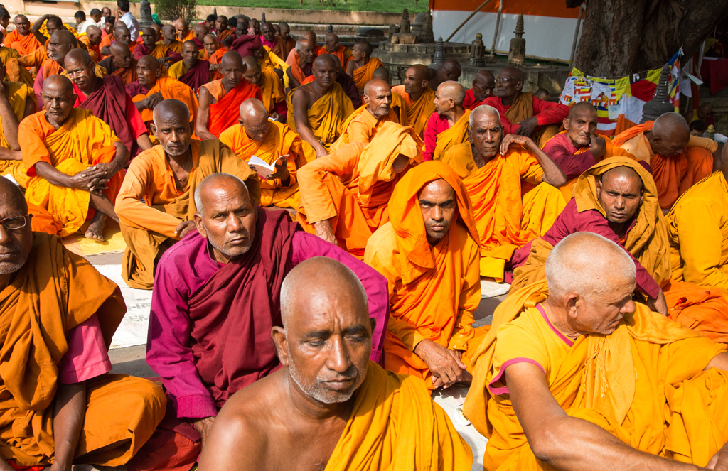 Cérémonie de moines Moines Bodhgaya Bihar Inde