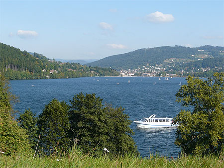 Lac de Gérardmer - Vue du bout du lac Lac de Gérardmer - Vue du bout du lac