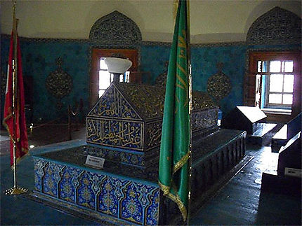 Yesil Türbe : sarcophage de Mehmet Ier