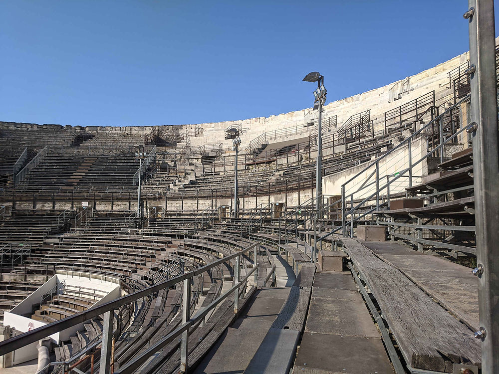 Superbes gradins de Nîmes