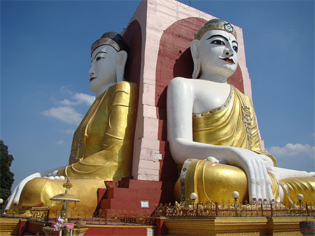 Bouddha géant de la pagode Kyaik Pun Bouddha géant de la pagode Kyaik Pun