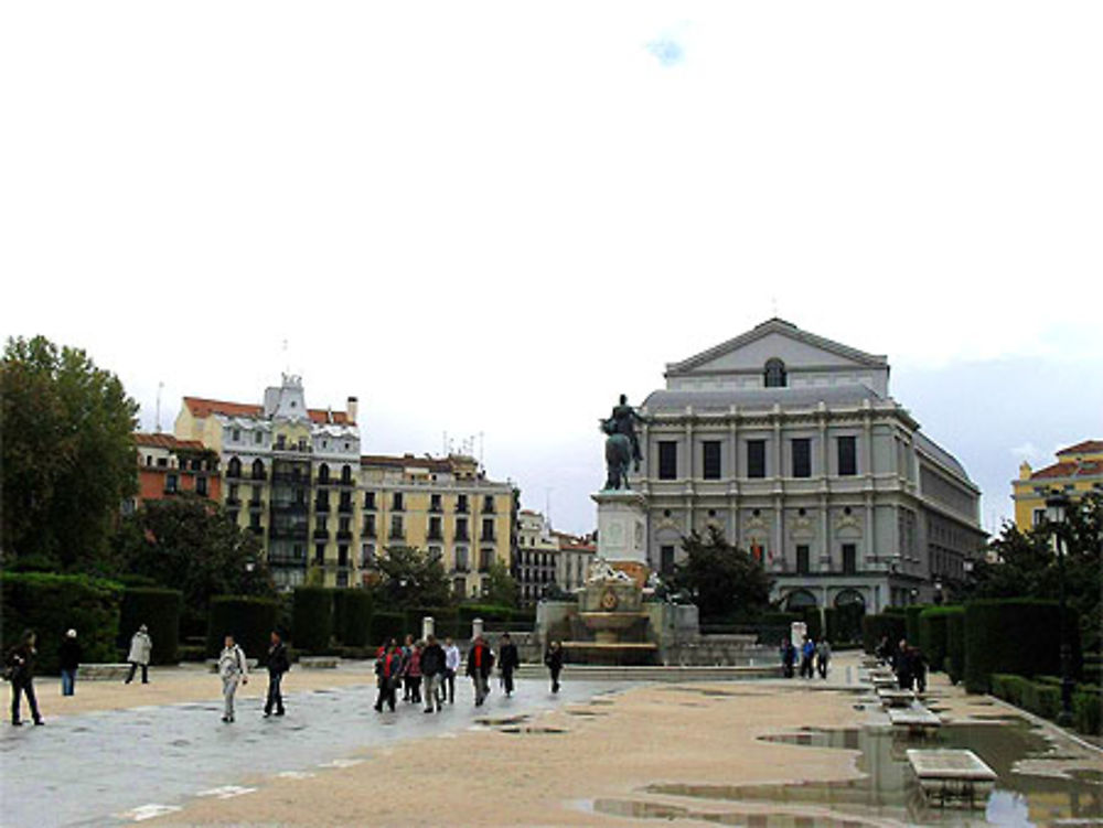 La Plaza de Oriente