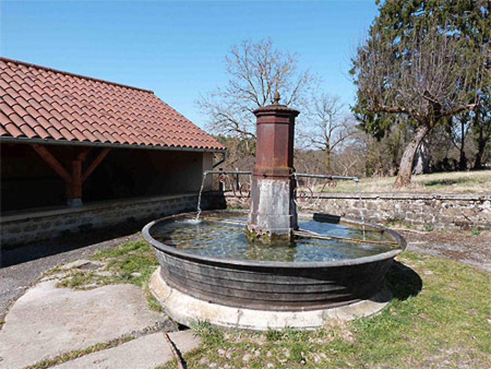 Fontaine à Dramelay