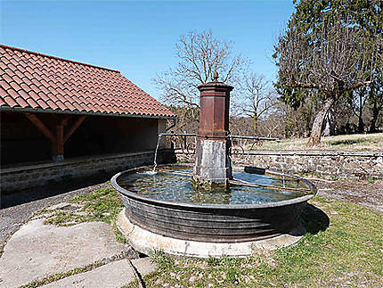 Fontaine à Dramelay