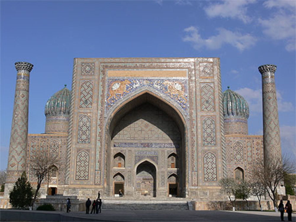 Madrasa Chir Dor, Registan