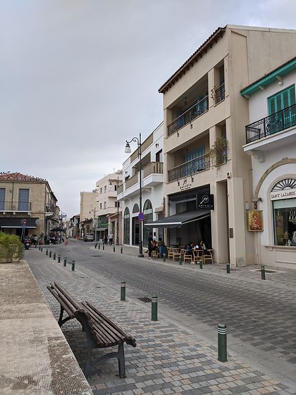 Rue commerçante de Larnaca