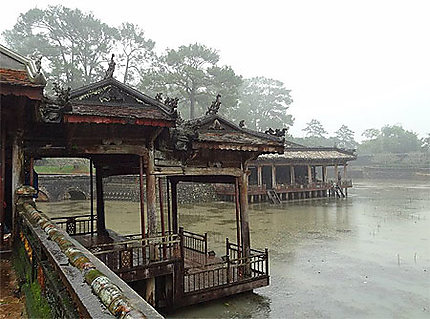 Mausolée de Tu-Duc sous la pluie